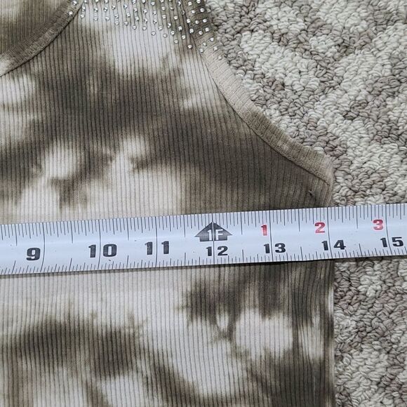 Calvin Klein   - Picture 7 of 8